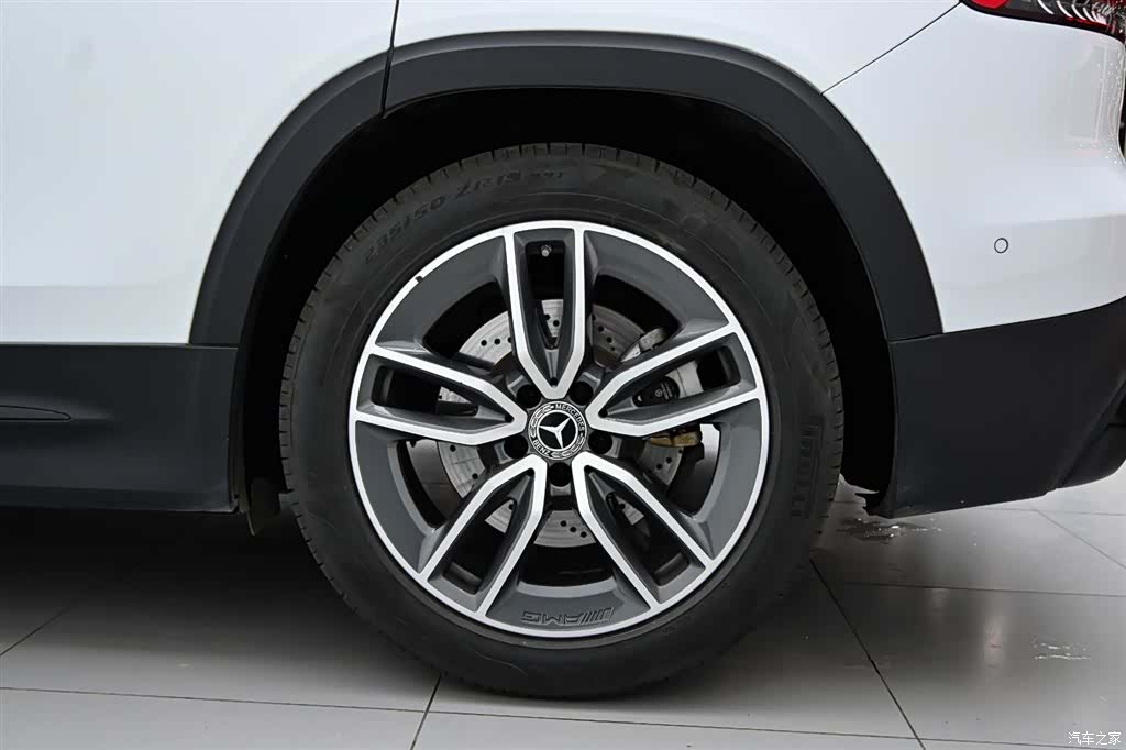 Mercedes-Benz GLB, 2023 35