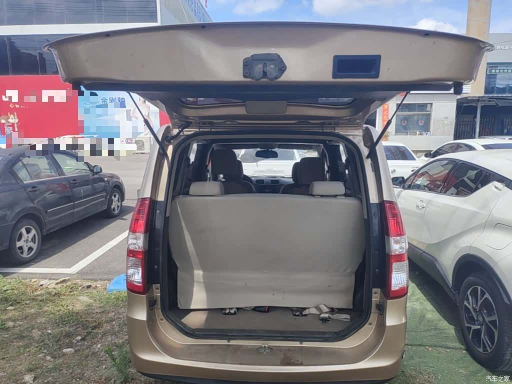 Wuling Hongguang, 2015 15
