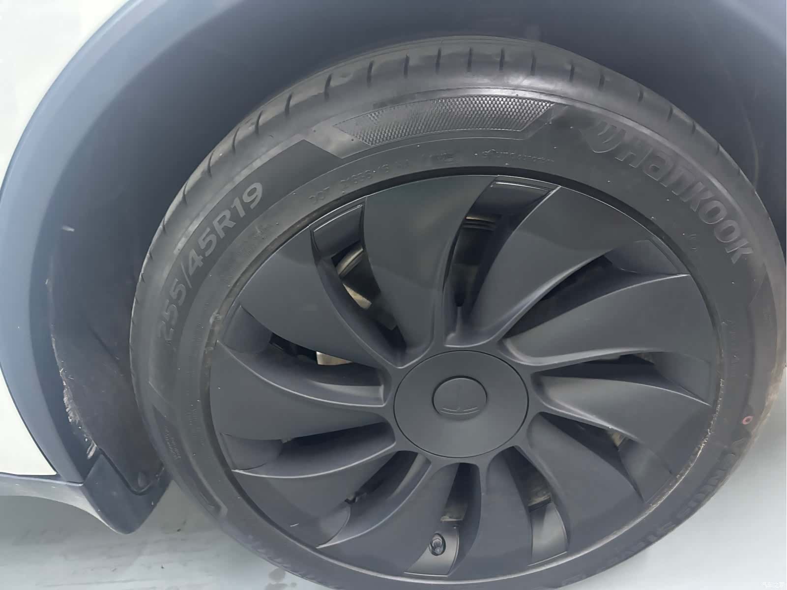 Tesla Model Y, 2025 15