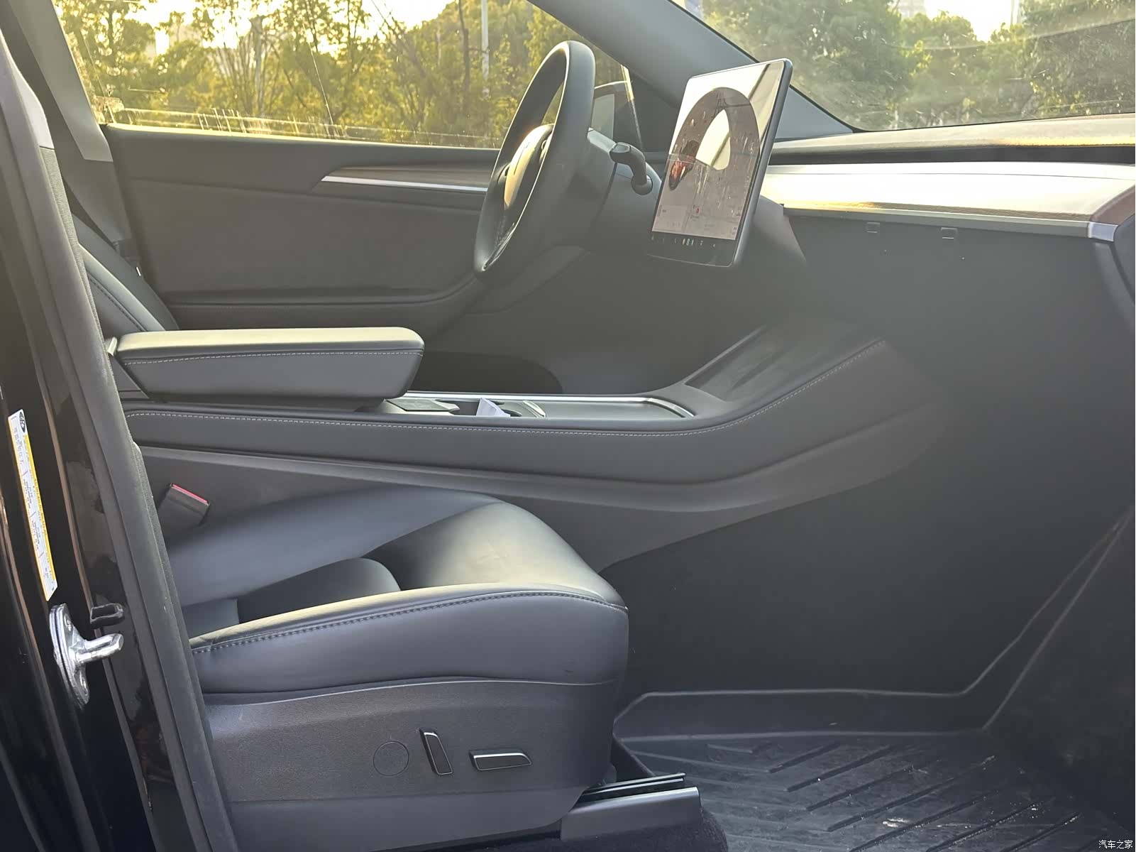 Tesla Model Y, 2021 9