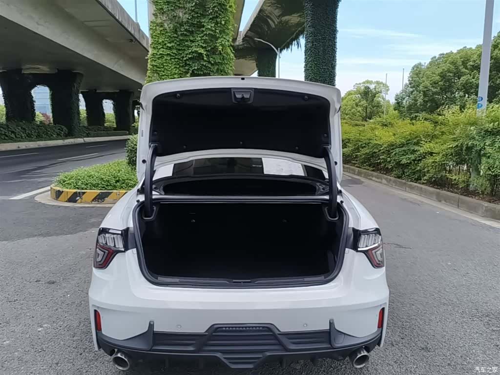 Lynk & Co 02, 2022 19