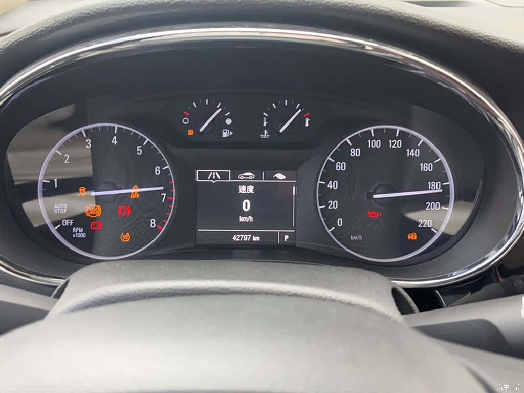 Buick Encore, 2017 все фото