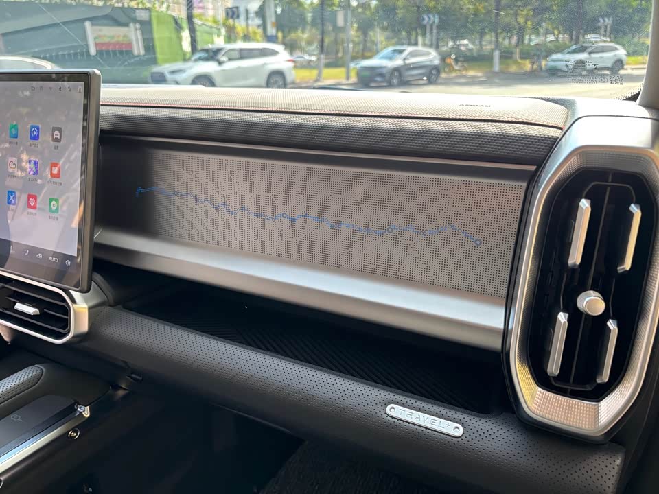 Jetour Jet Traveler C-DM