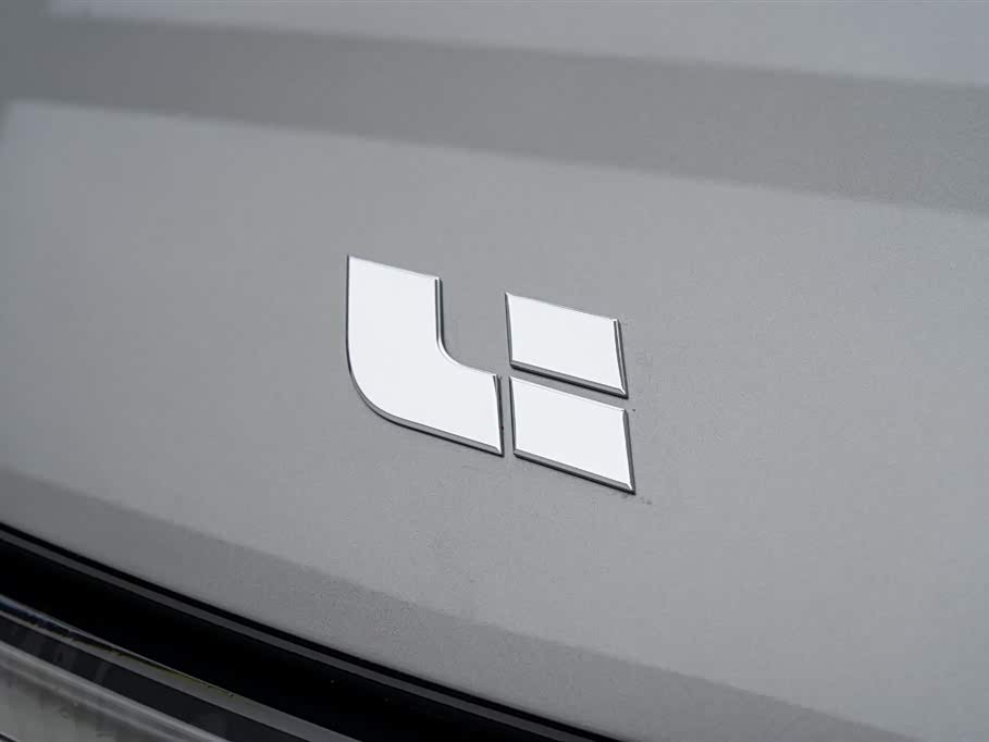 Li Auto Ideal L8