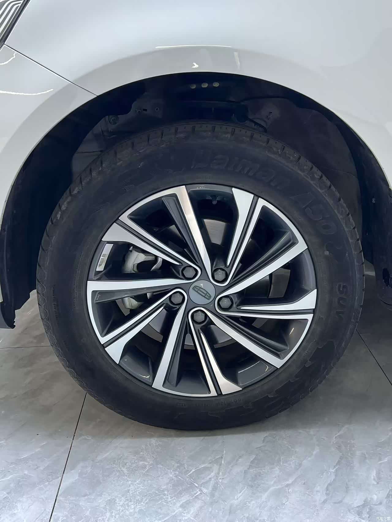 Geely X6, 2023 14