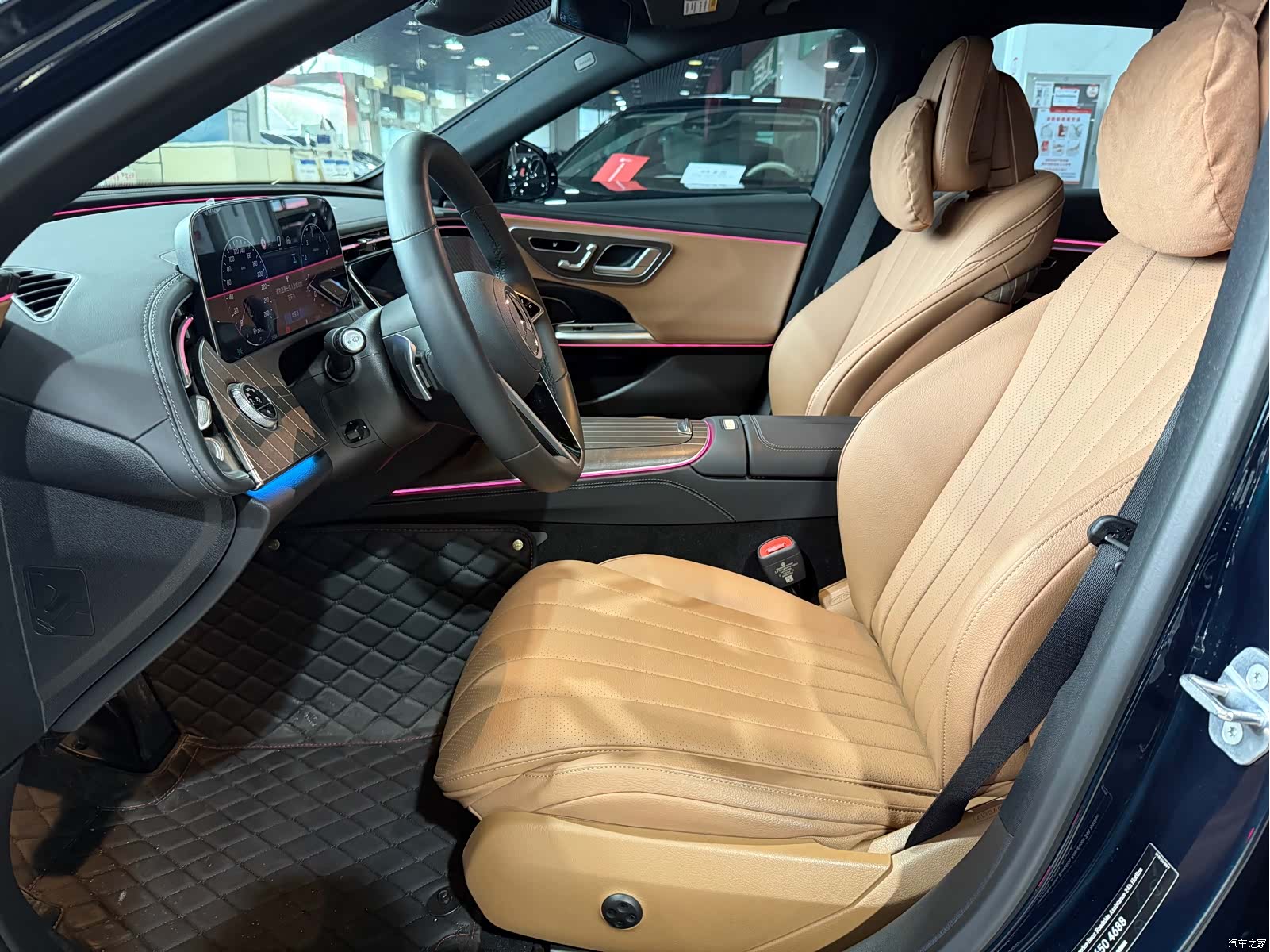 Mercedes-Benz E-Class, 2024 4