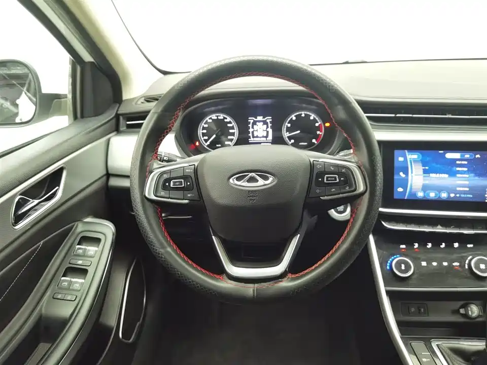 Chery Arrizo 5