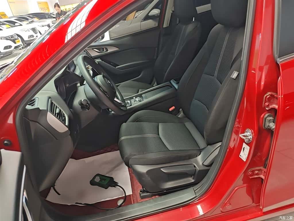 Mazda Mazda3, 2020 15