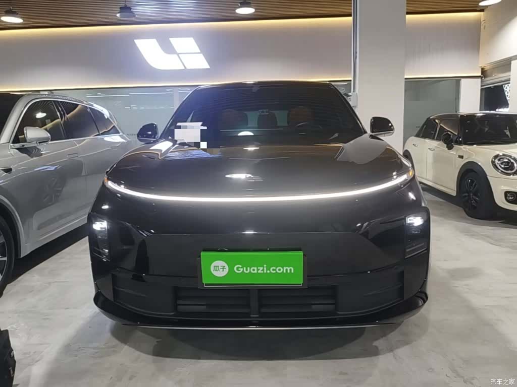 Li Auto L6, 2025 3