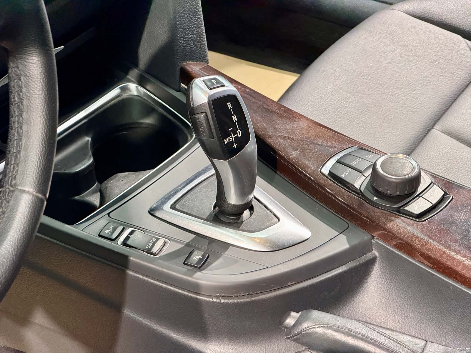 BMW 3 Series, 2012 11