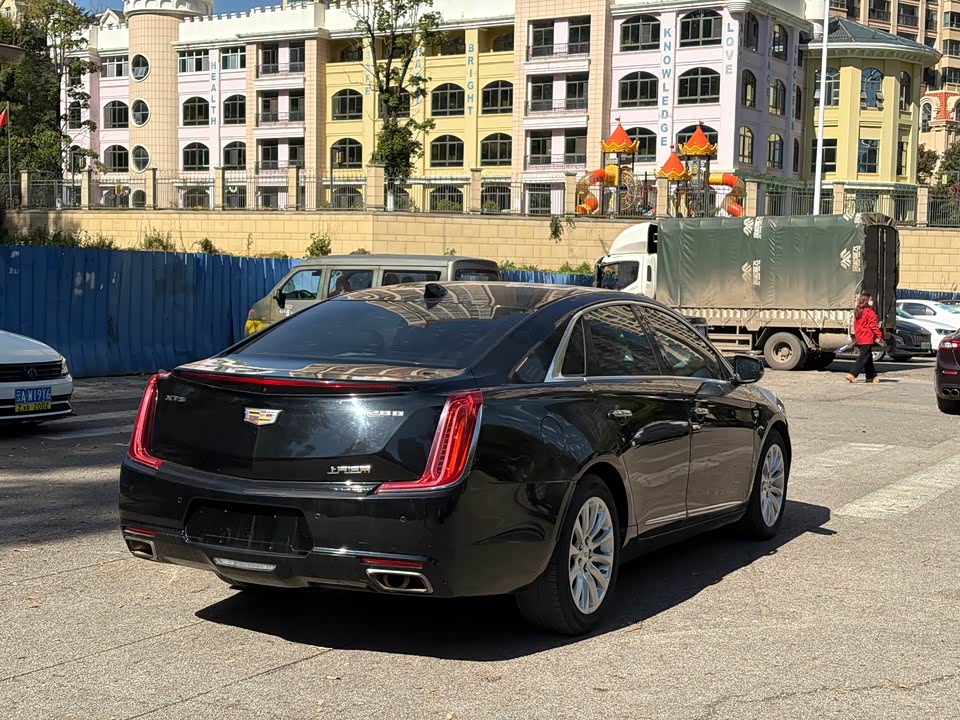 Cadillac XTS