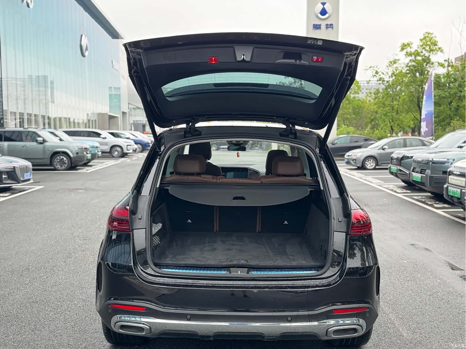Mercedes-Benz GLE, 2025 10