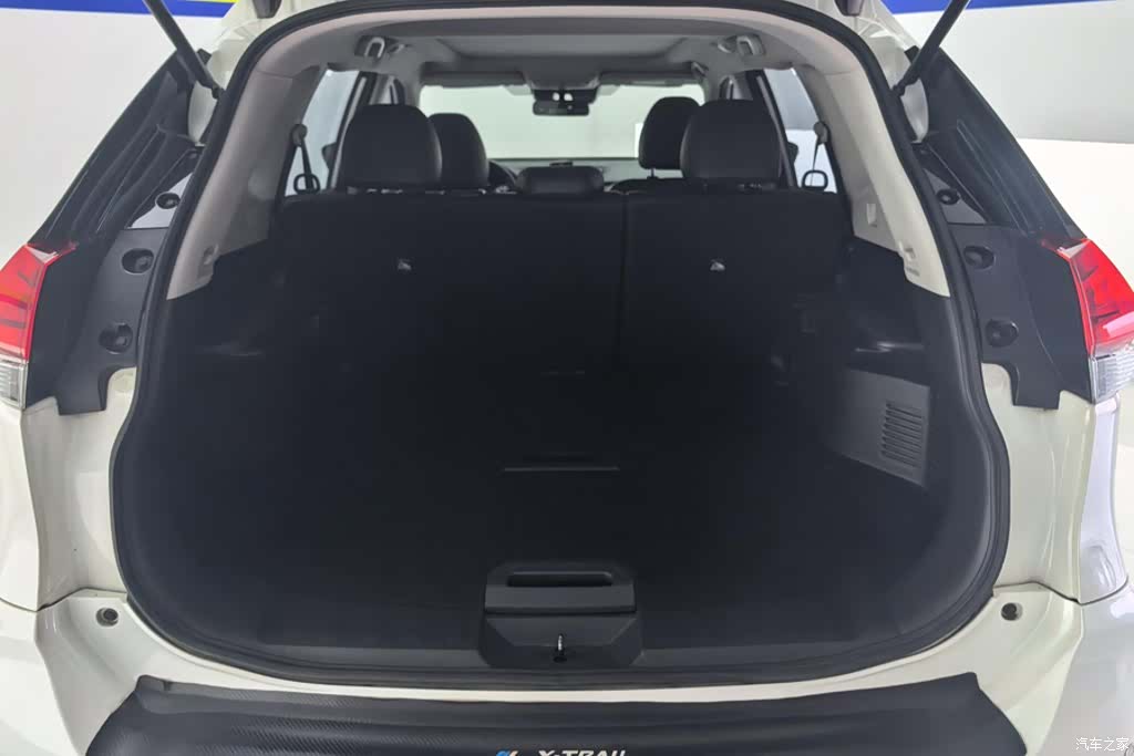 Nissan X-Trail, 2021 4