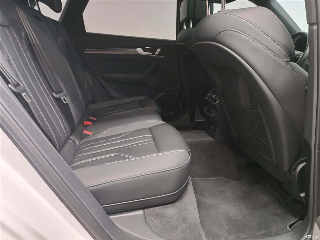 Audi Q5L, 2024 7