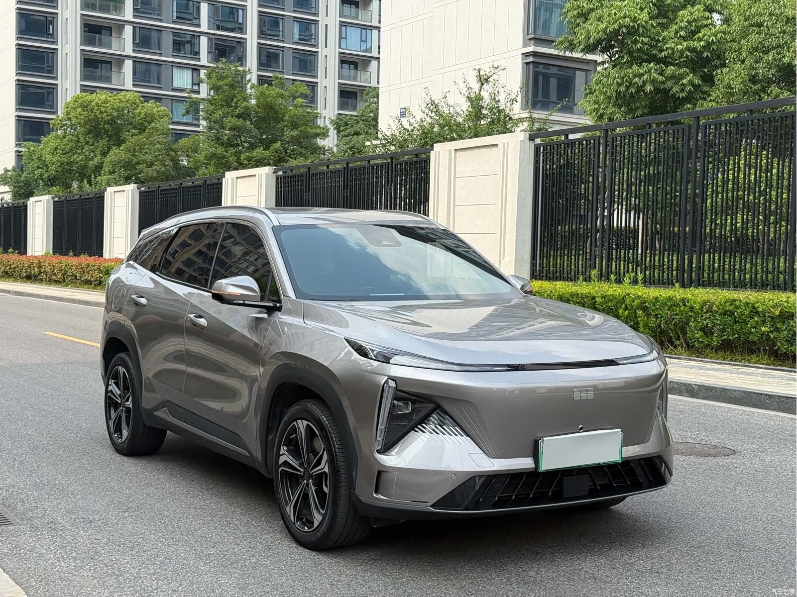 Geely Galaxy L7, 2024 3