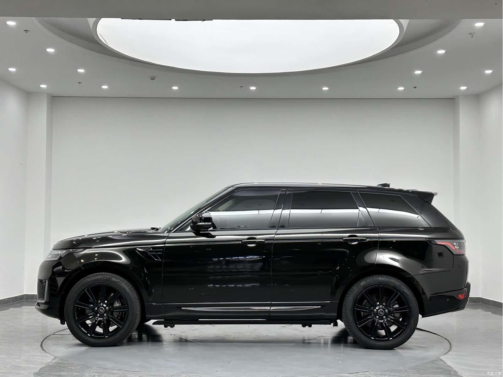 Land Rover Range Rover, 2023 все фото