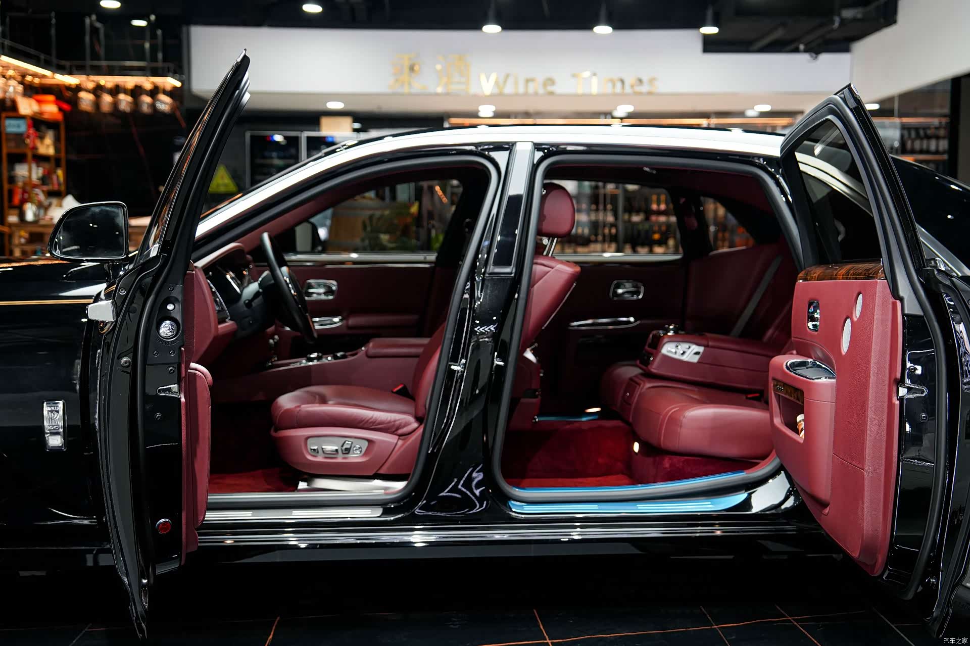 Rolls-Royce Ghost, 2017 21