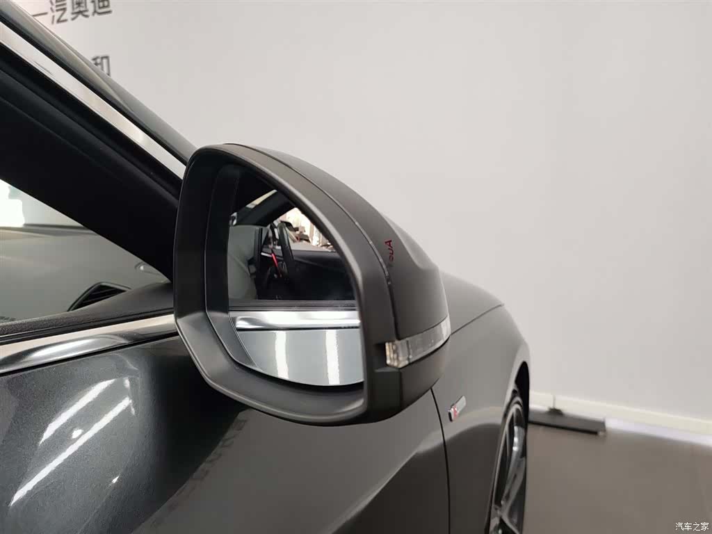Audi A4L, 2021 11
