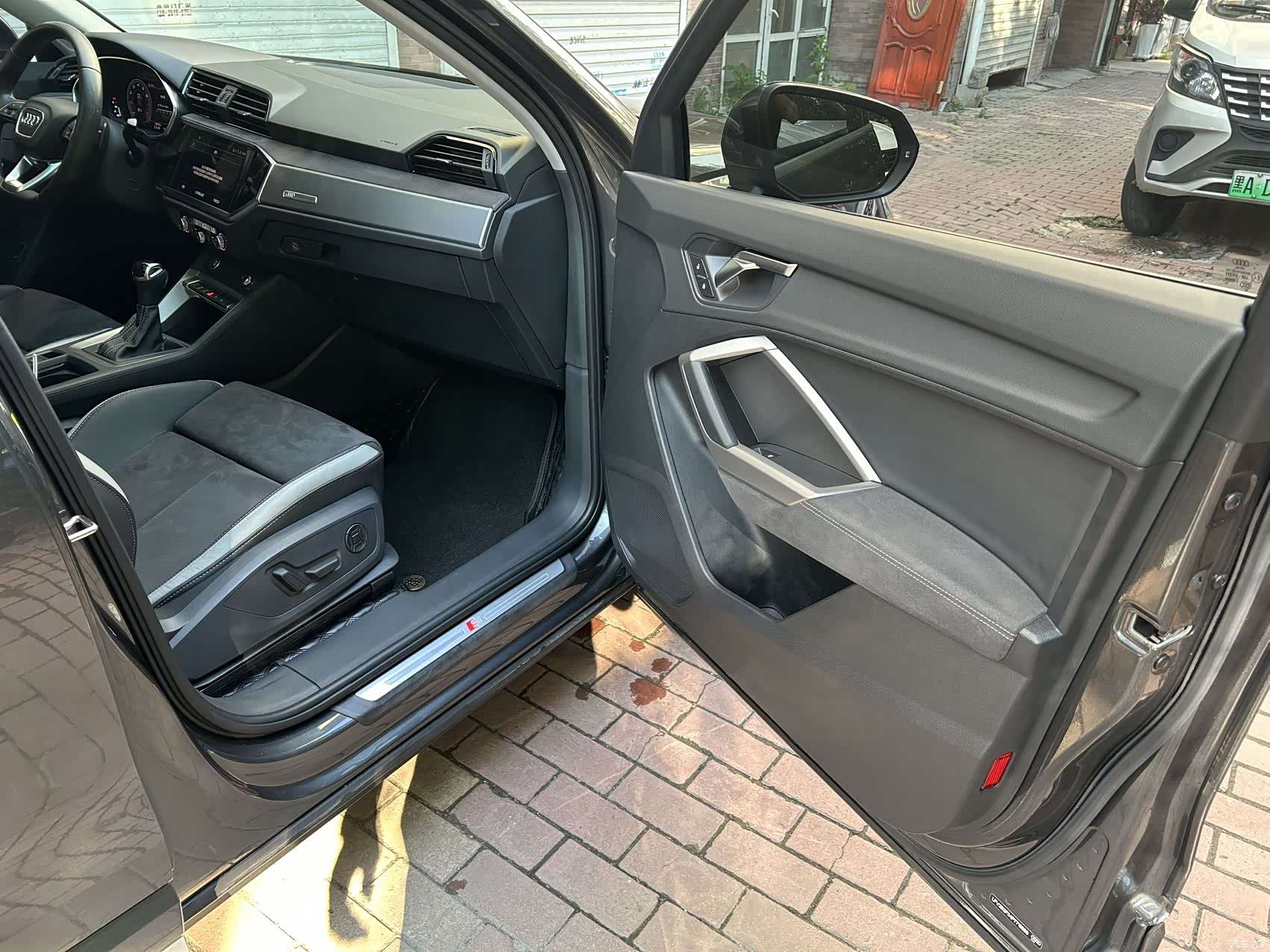 Audi Q3, 2023 15