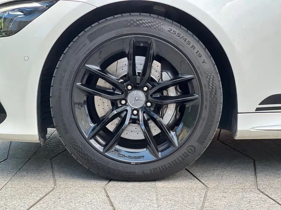 Mercedes-Benz AMG GT Mercedes-Benz AMG GT