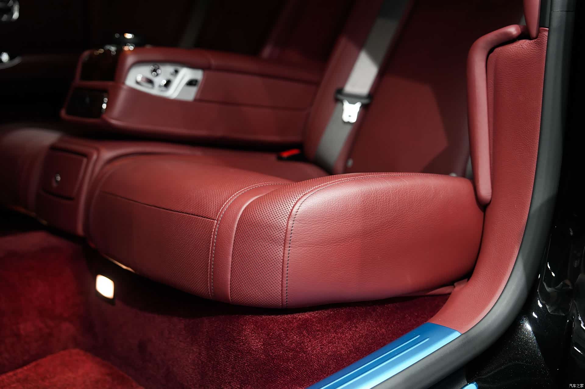 Rolls-Royce Ghost, 2017 12