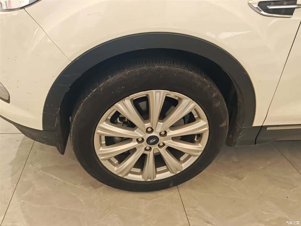 Ford Kuga, 2017 22