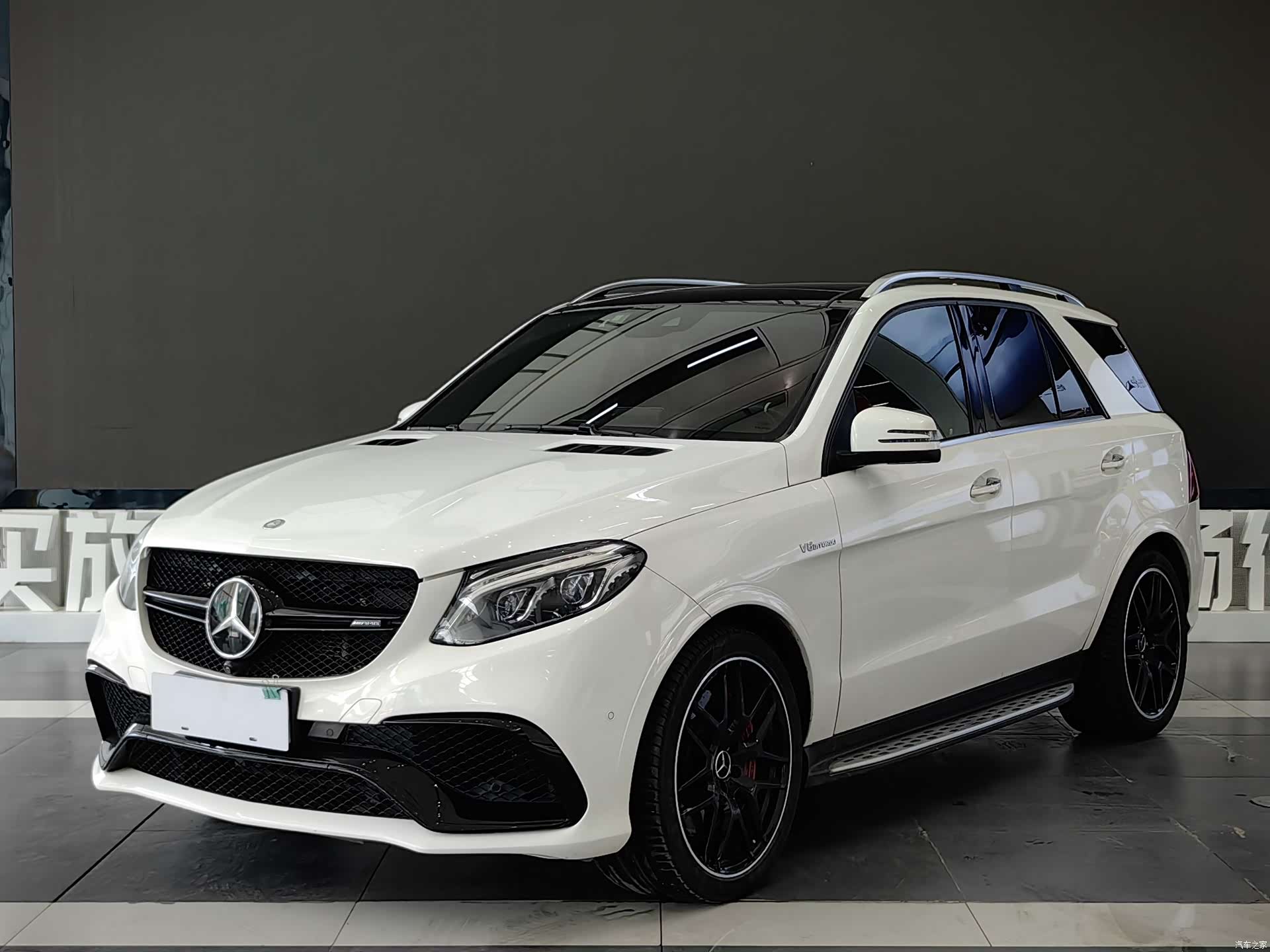 Mercedes-Benz GLE, 2016 1
