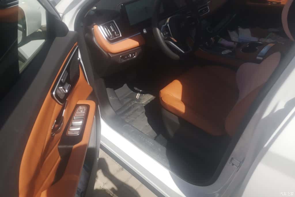 Jetour L7, 2025 9