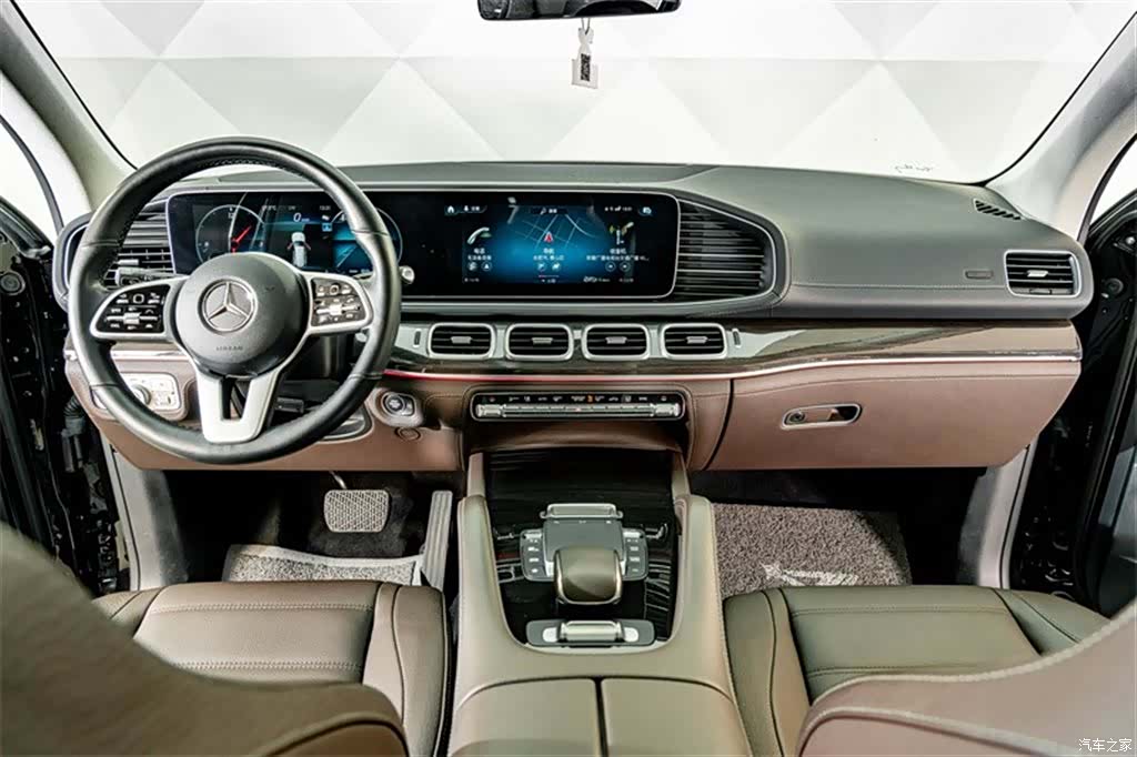 Mercedes-Benz GLS, 2021 13