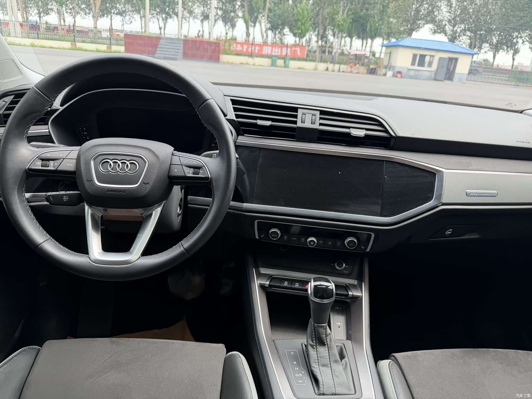Audi Q3, 2022 13