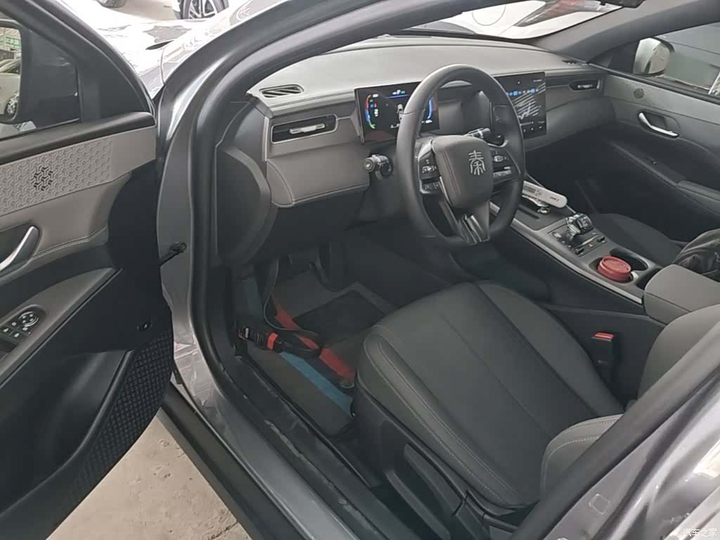 BYD Qin, 2025 16