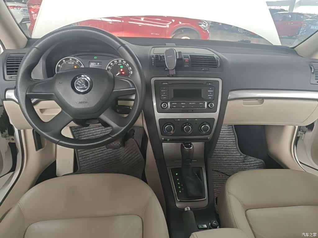 Skoda Octavia, 2014 10