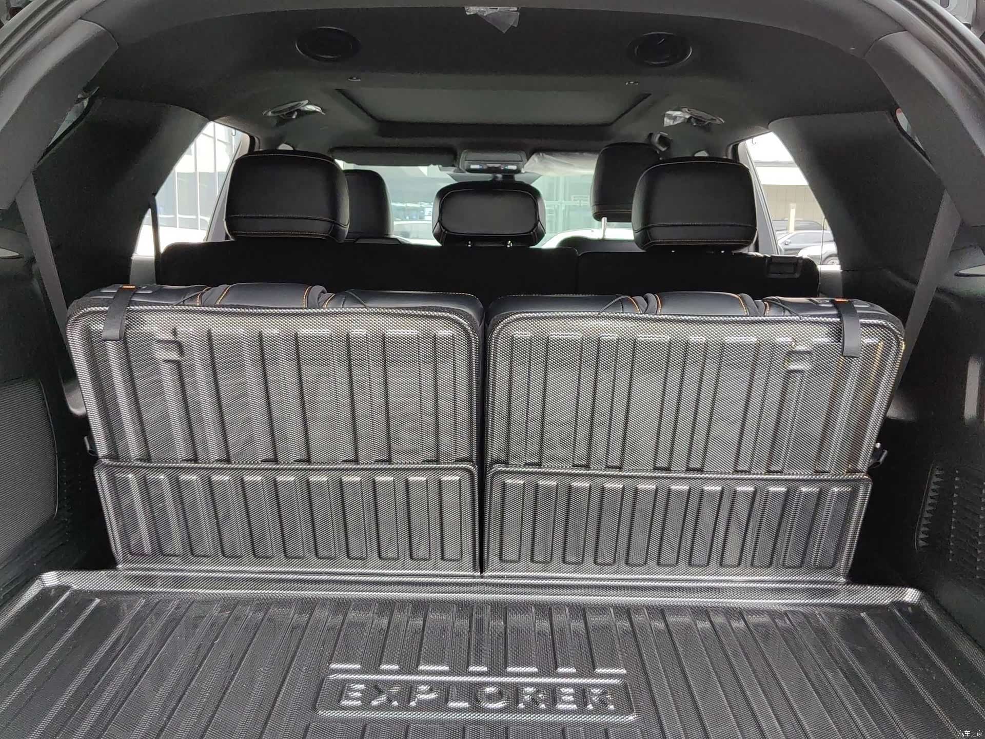 Ford Explorer, 2025 20