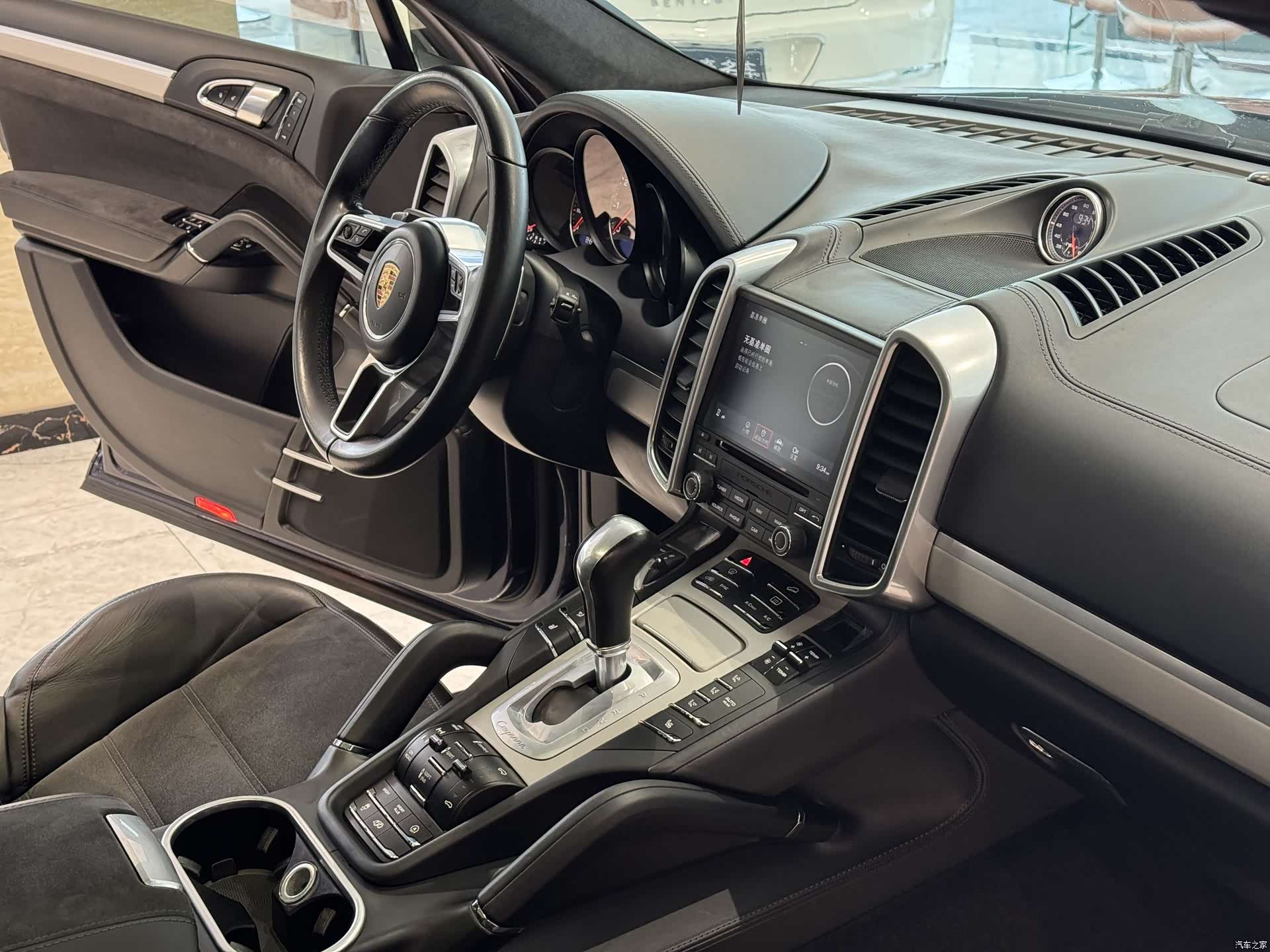 Porsche Cayenne, 2017 9