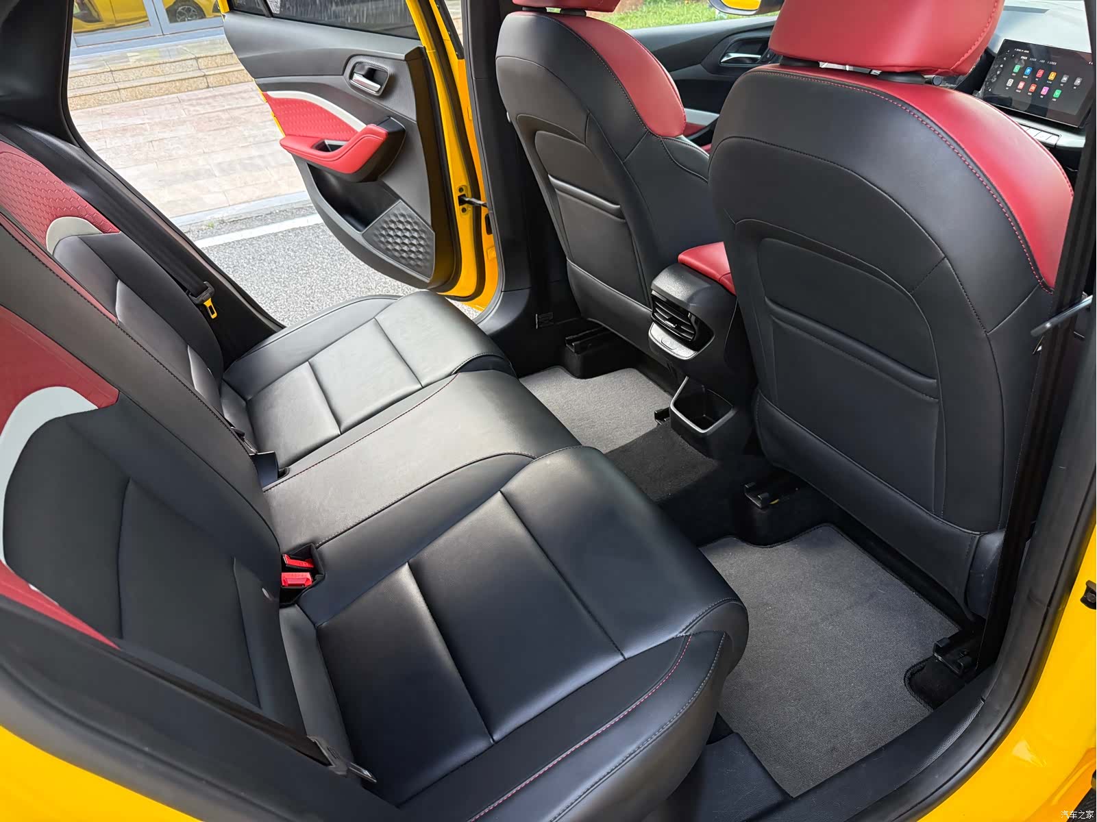 MG MG5, 2022 13