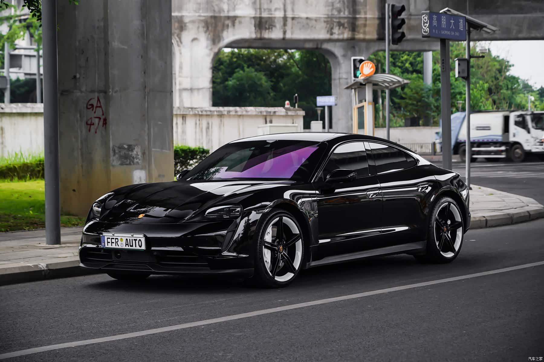 Porsche Taycan, 2020 1