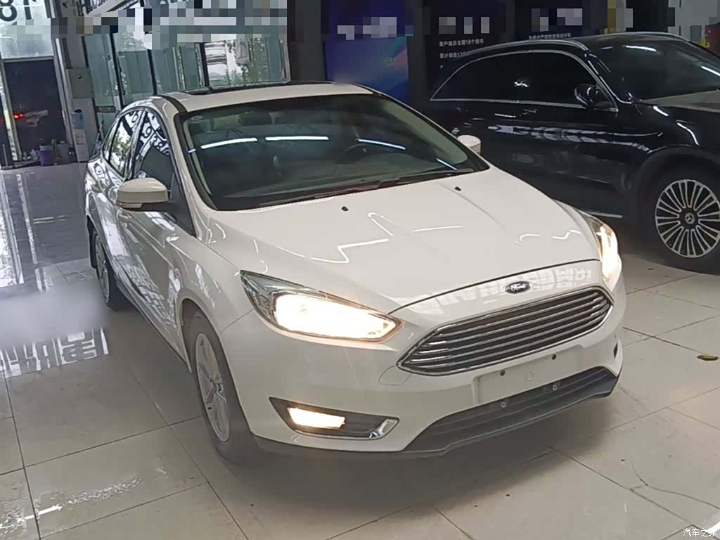 Ford Focus, 2015 4