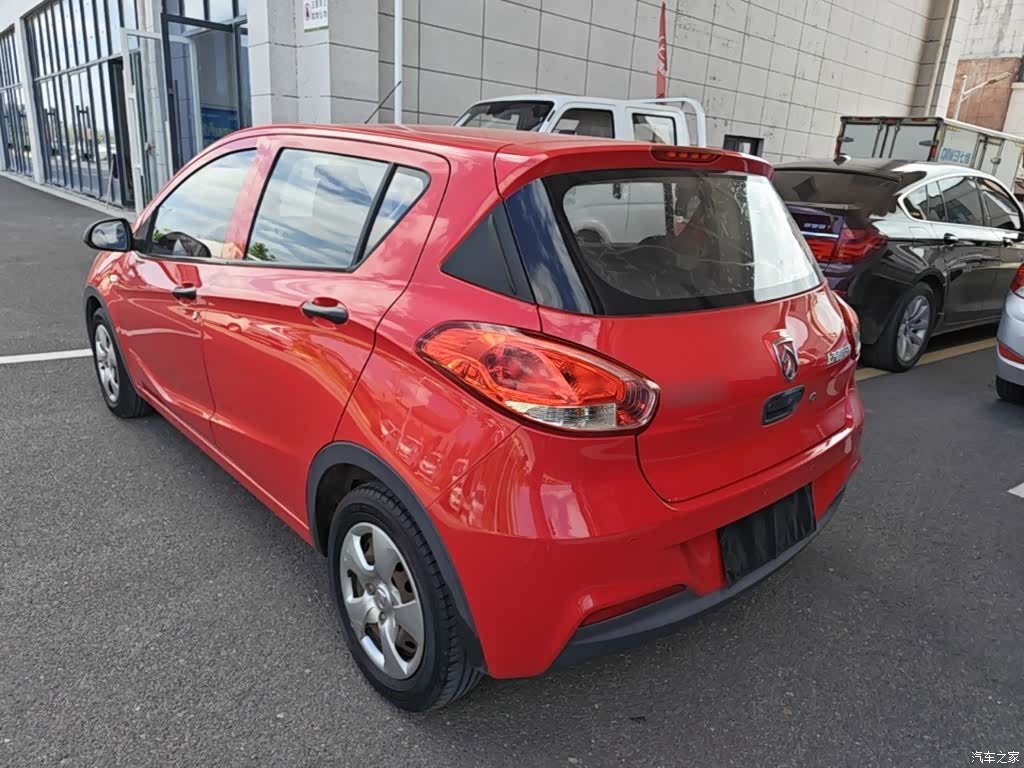 Wuling 310, 2016 все фото