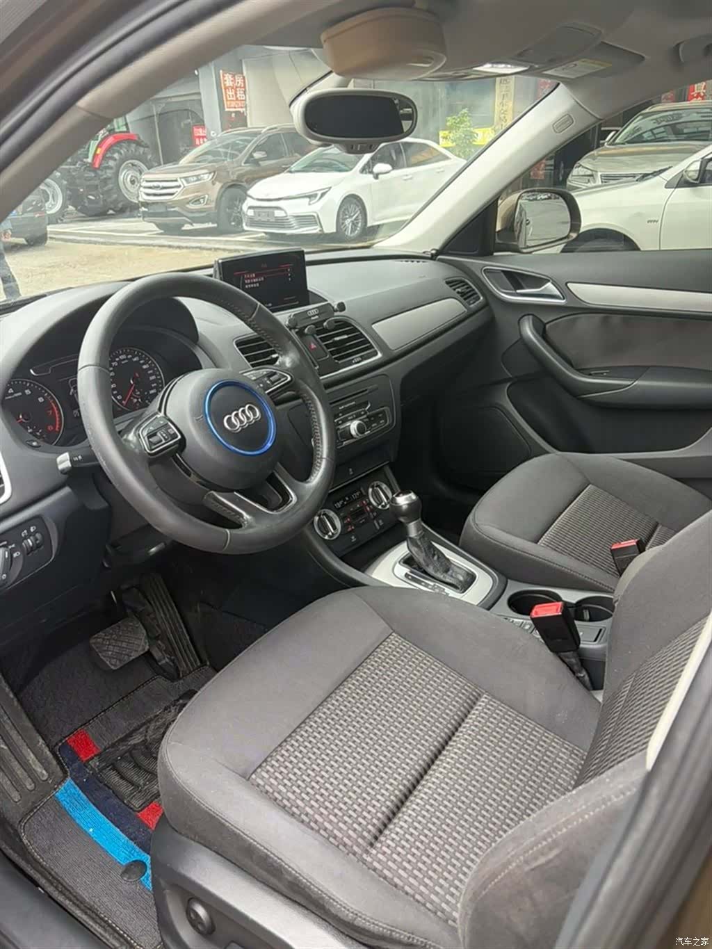 Audi Q3, 2015 3