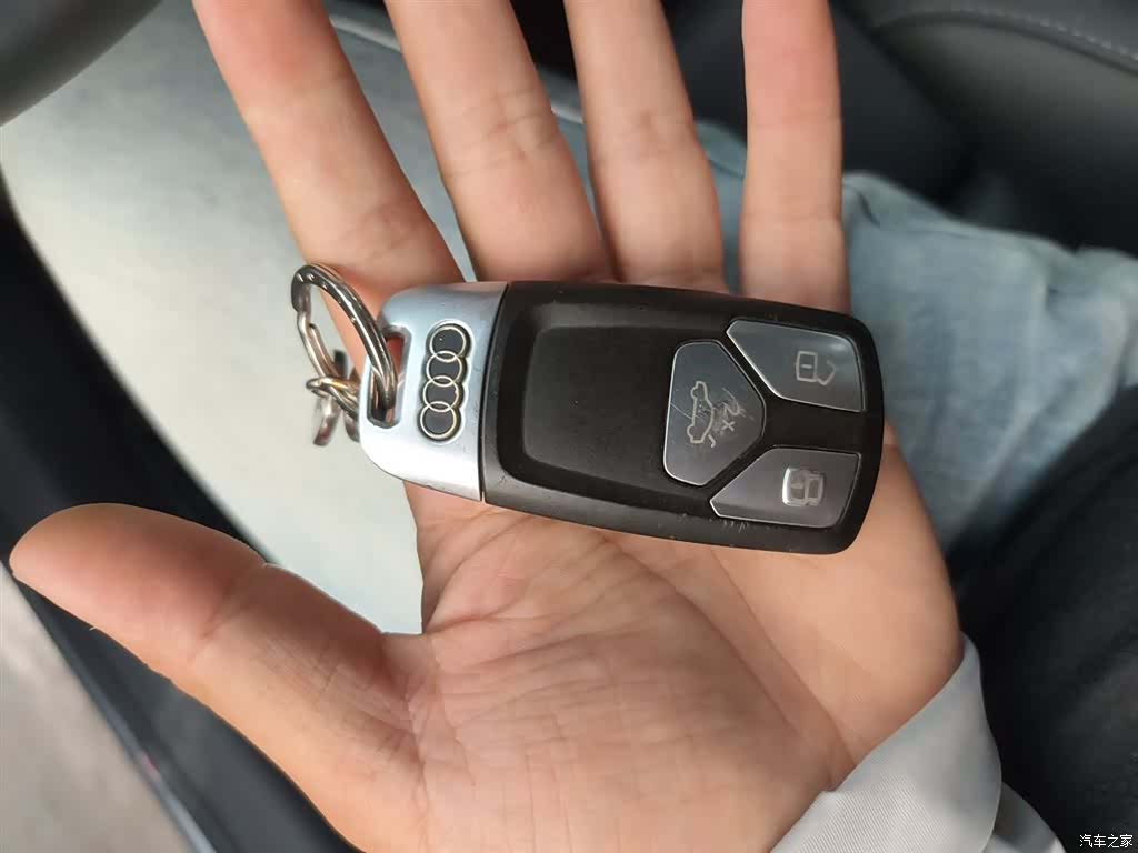 Audi A4L, 2020 12
