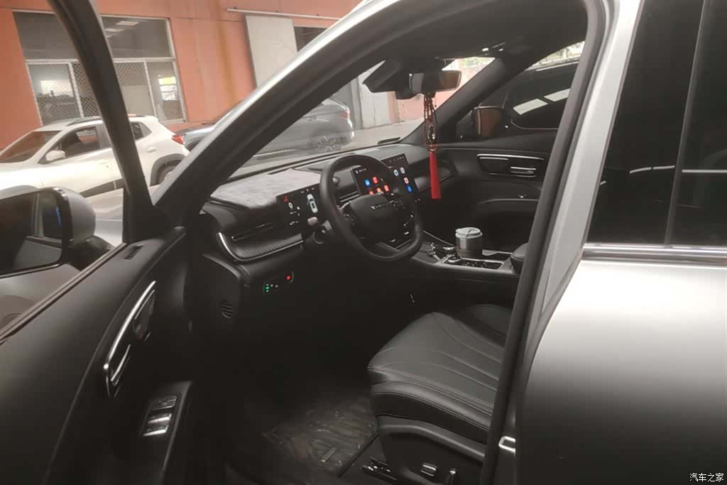 Chery Tiggo 8, 2026 9