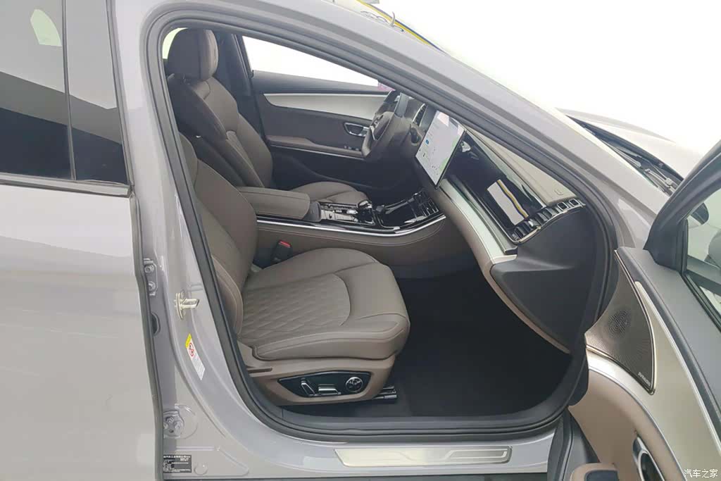 BYD Han, 2025 8