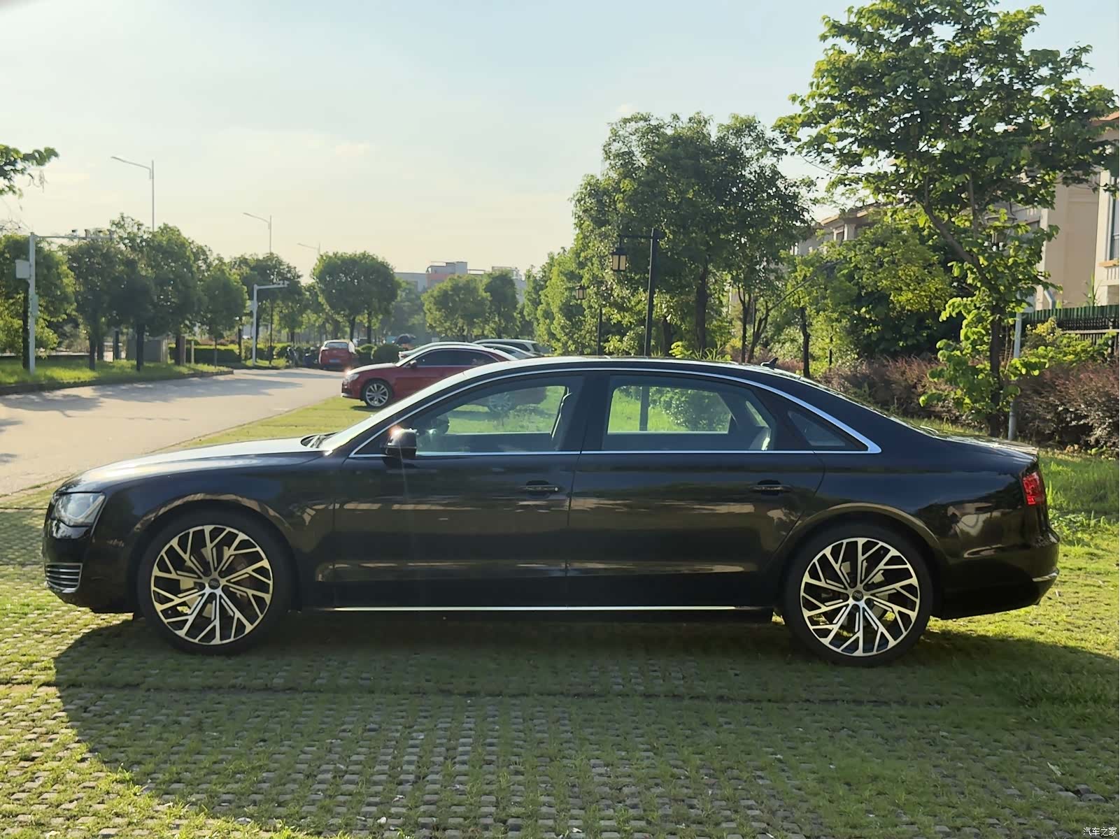 Audi A8L, 2013 7