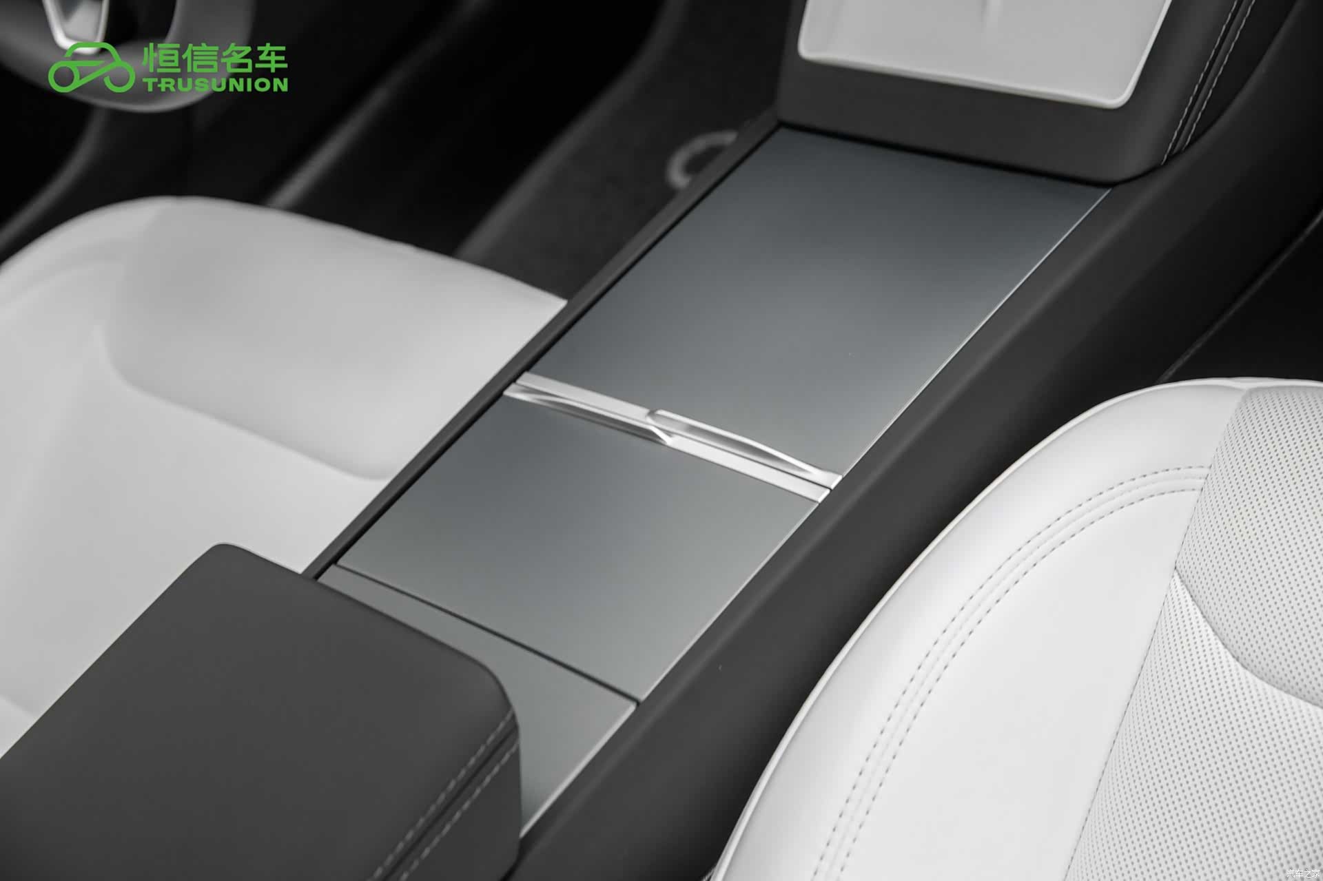 Tesla Model 3, 2025 19