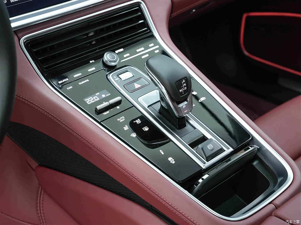 Porsche Panamera, 2024 11