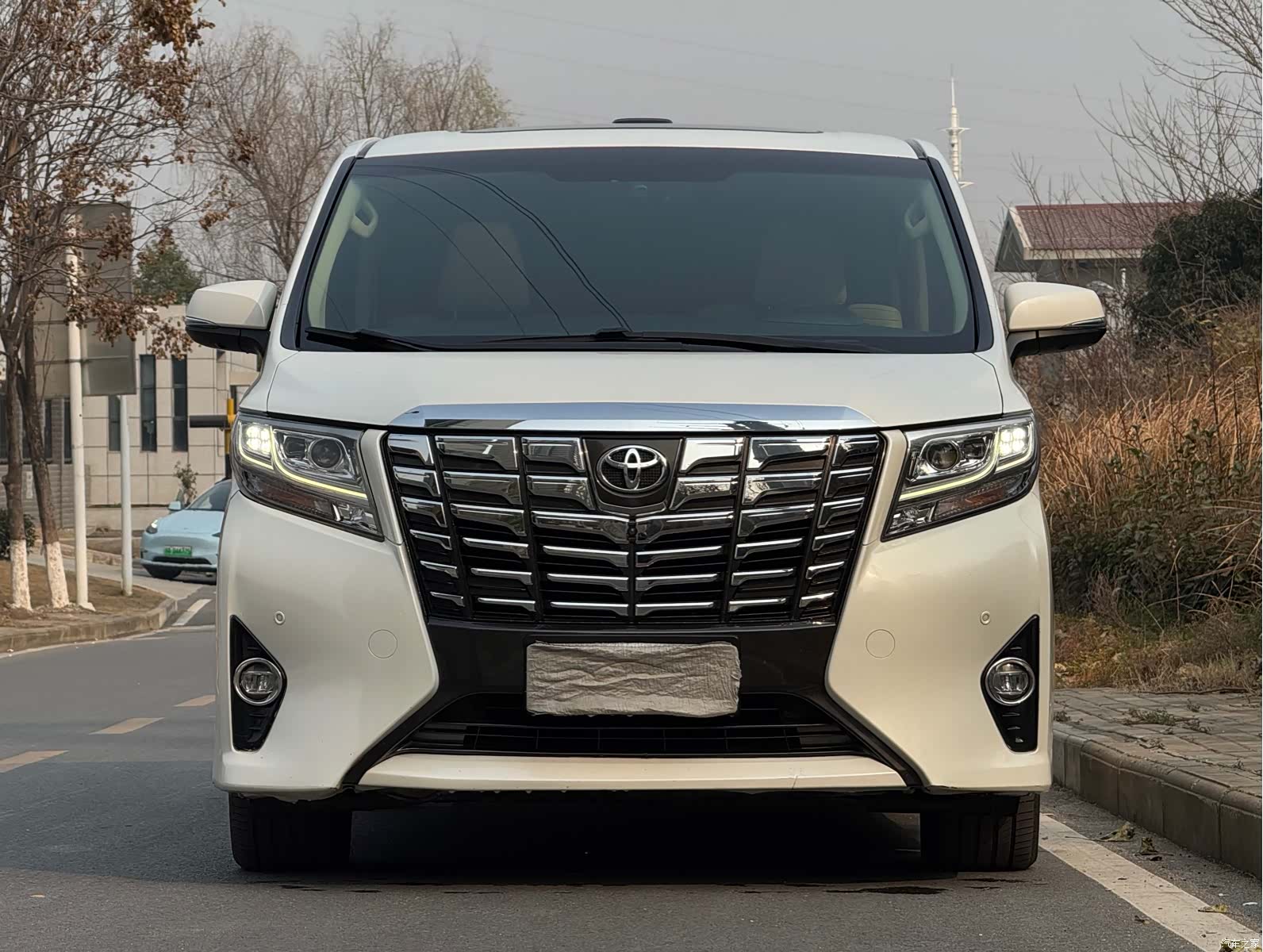 Toyota Alphard, 2017 все фото