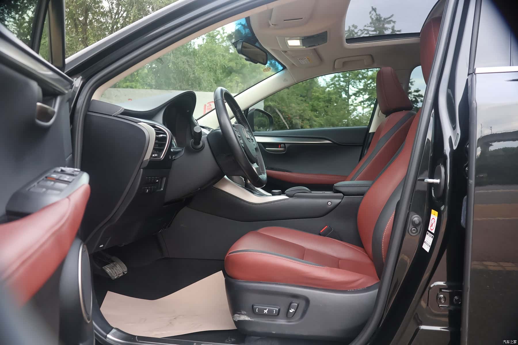 Lexus NX, 2017 10