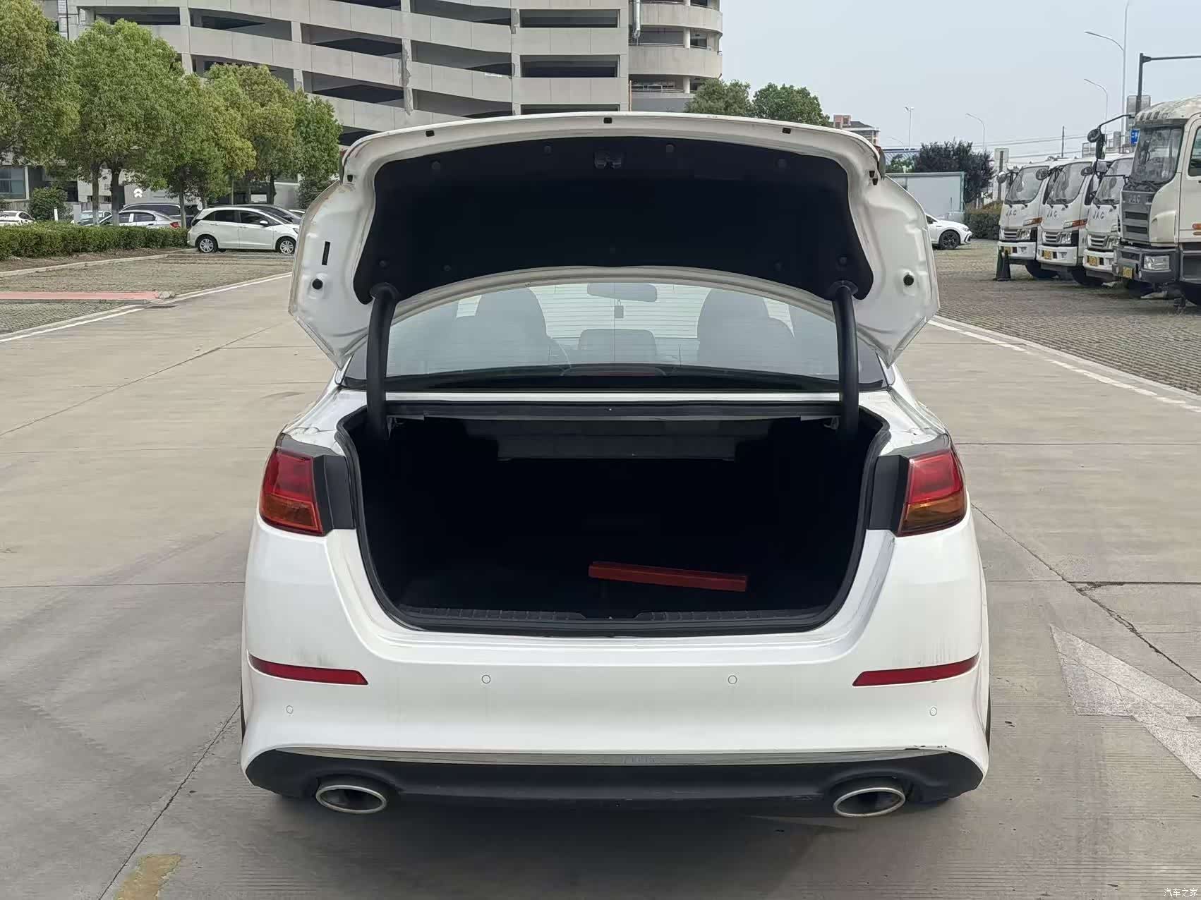 Kia K5, 2014 8