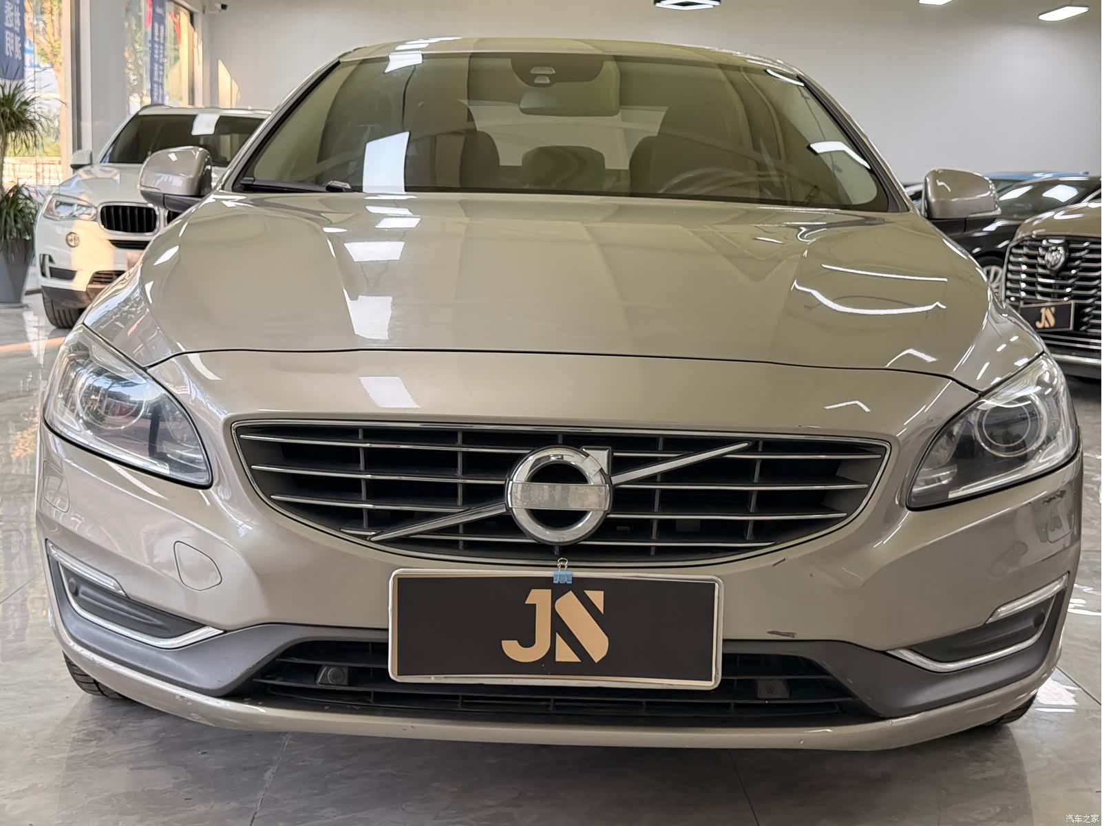 Volvo S60, 2014 3
