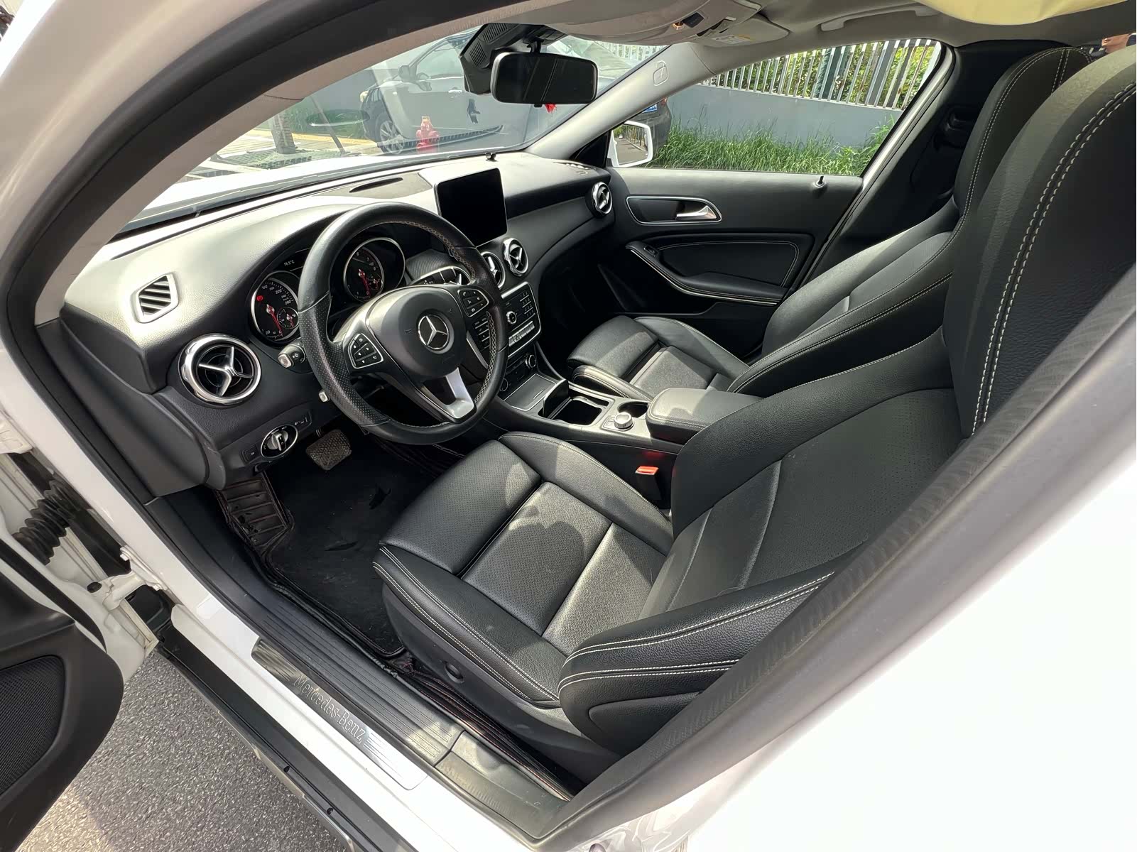 Mercedes-Benz GLA, 2018 все фото